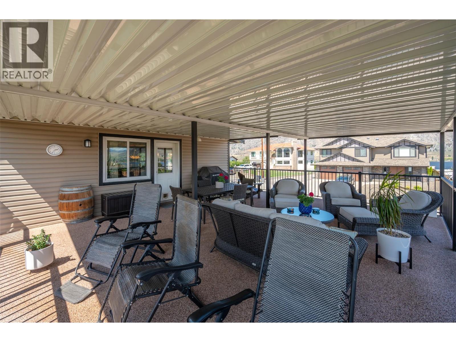 6 Mcintosh Court. Osoyoos, British Columbia