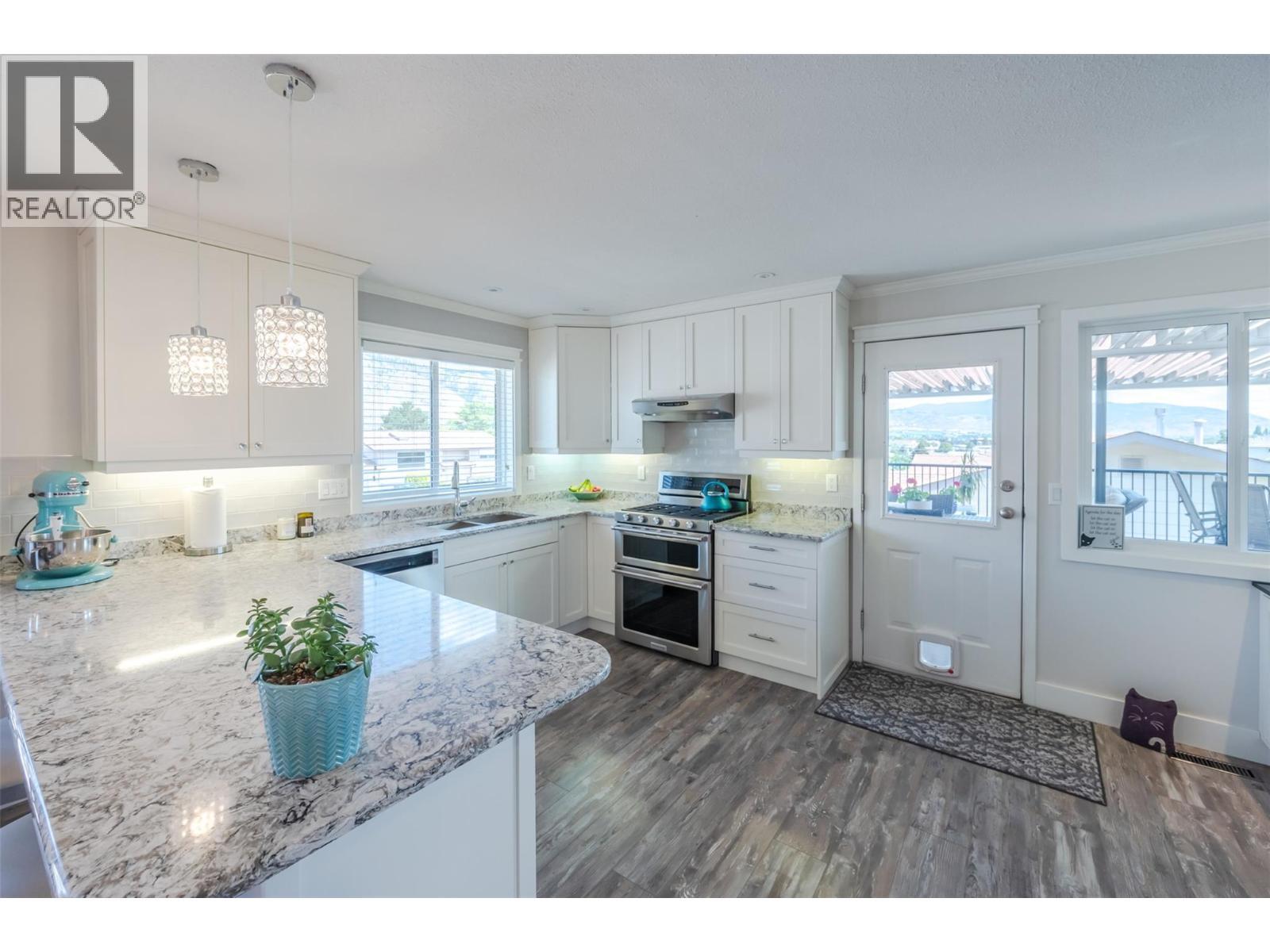 6 Mcintosh Court. Osoyoos, British Columbia