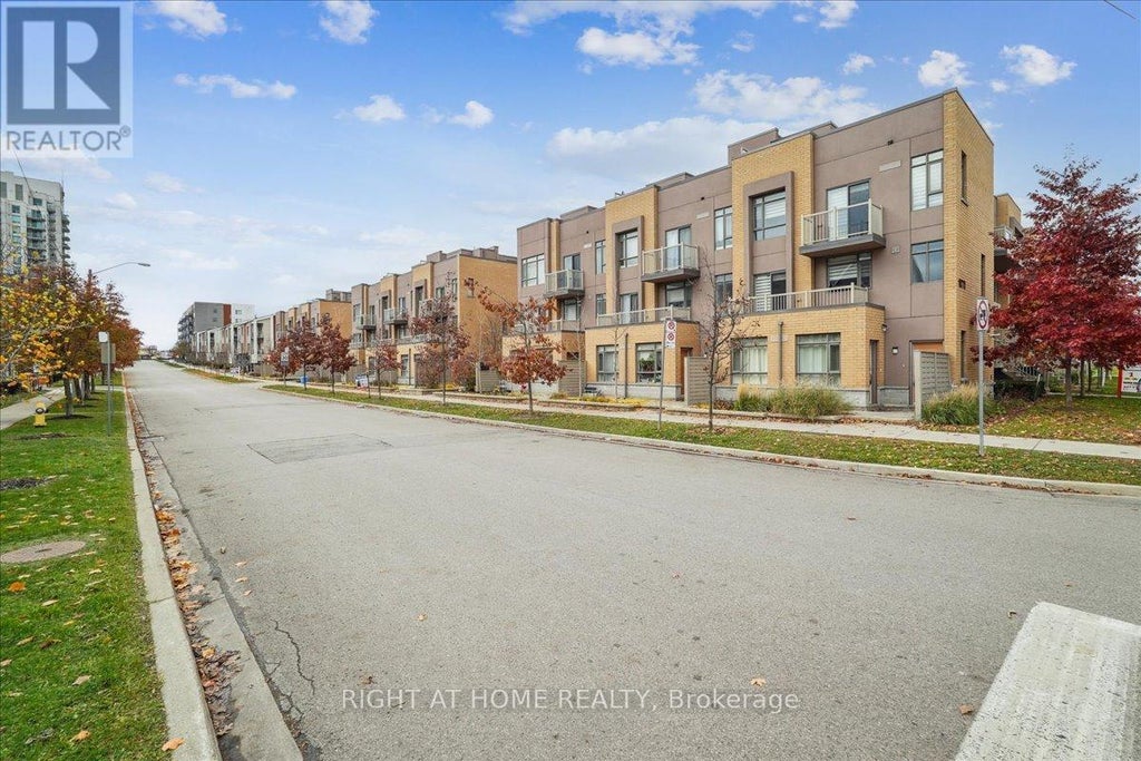 304 - 90 Orchid Place Drive, Toronto (malvern)