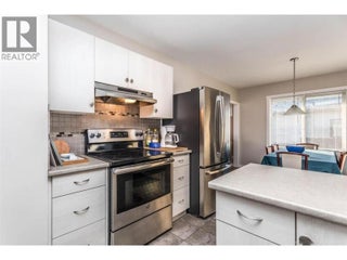 932-930 Lawson Avenue. Kelowna, British Columbia