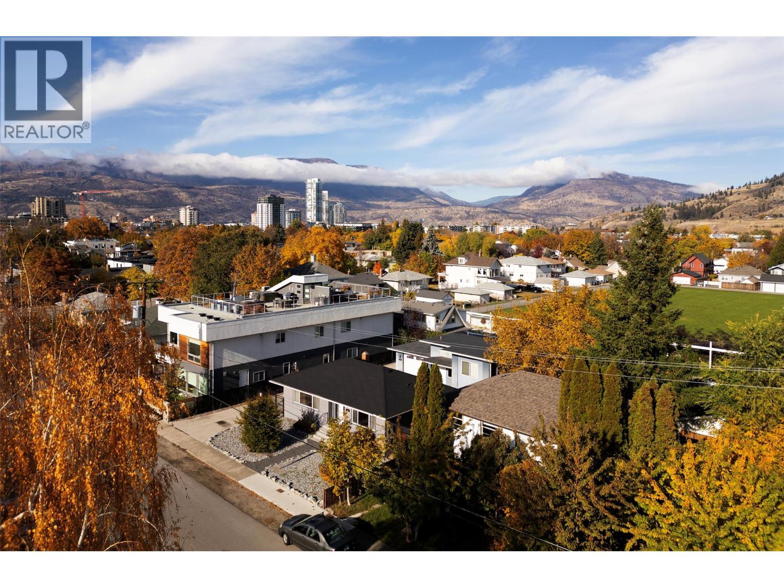 932-930 Lawson Avenue. Kelowna, British Columbia