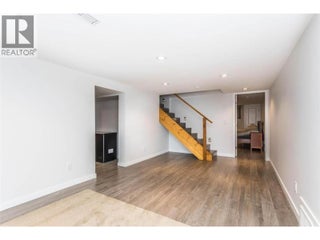 932-930 Lawson Avenue. Kelowna, British Columbia