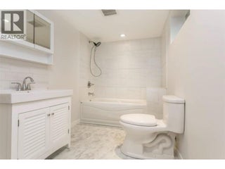 932-930 Lawson Avenue. Kelowna, British Columbia