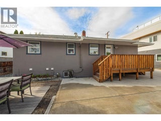 932-930 Lawson Avenue. Kelowna, British Columbia