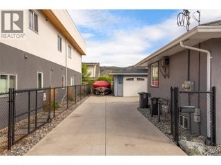 932-930 Lawson Avenue. Kelowna, British Columbia