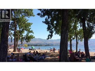 932-930 Lawson Avenue. Kelowna, British Columbia