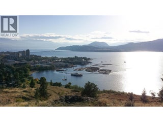 932-930 Lawson Avenue. Kelowna, British Columbia