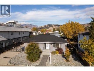 932-930 Lawson Avenue. Kelowna, British Columbia