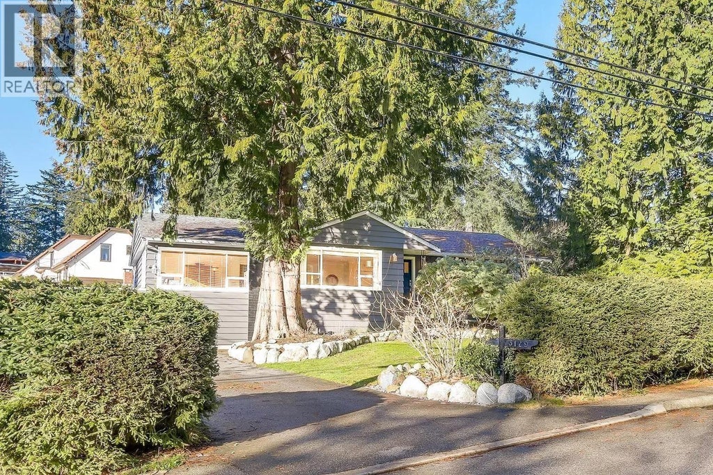 3129 Princess Avenue, North Vancouver