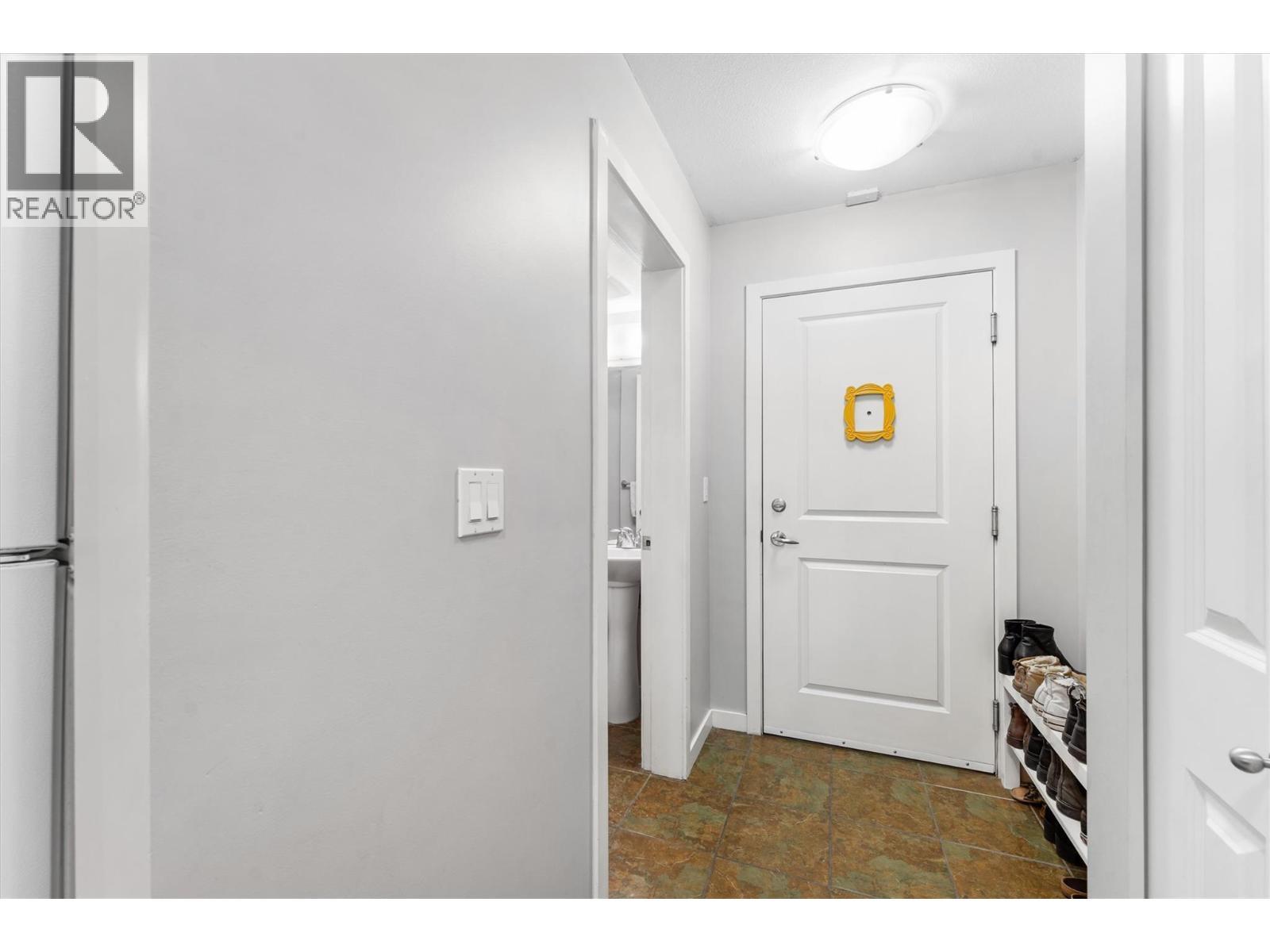 555 Yates Road Unit# 403. Kelowna, British Columbia