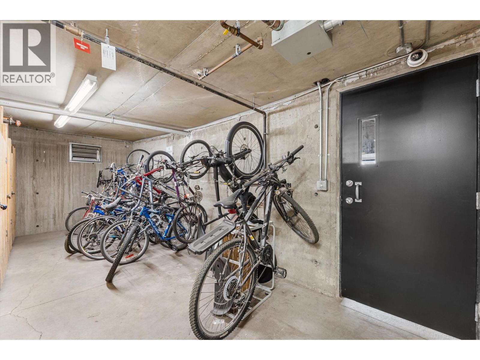 555 Yates Road Unit# 403. Kelowna, British Columbia