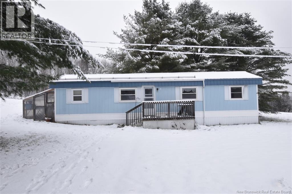 596 165 Route, Riceville