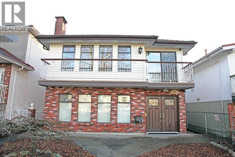 2038 E 40th Avenue, Vancouver