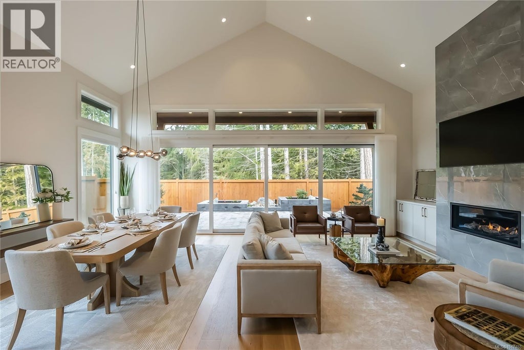 530 Hole-in-one Drive, Qualicum Beach