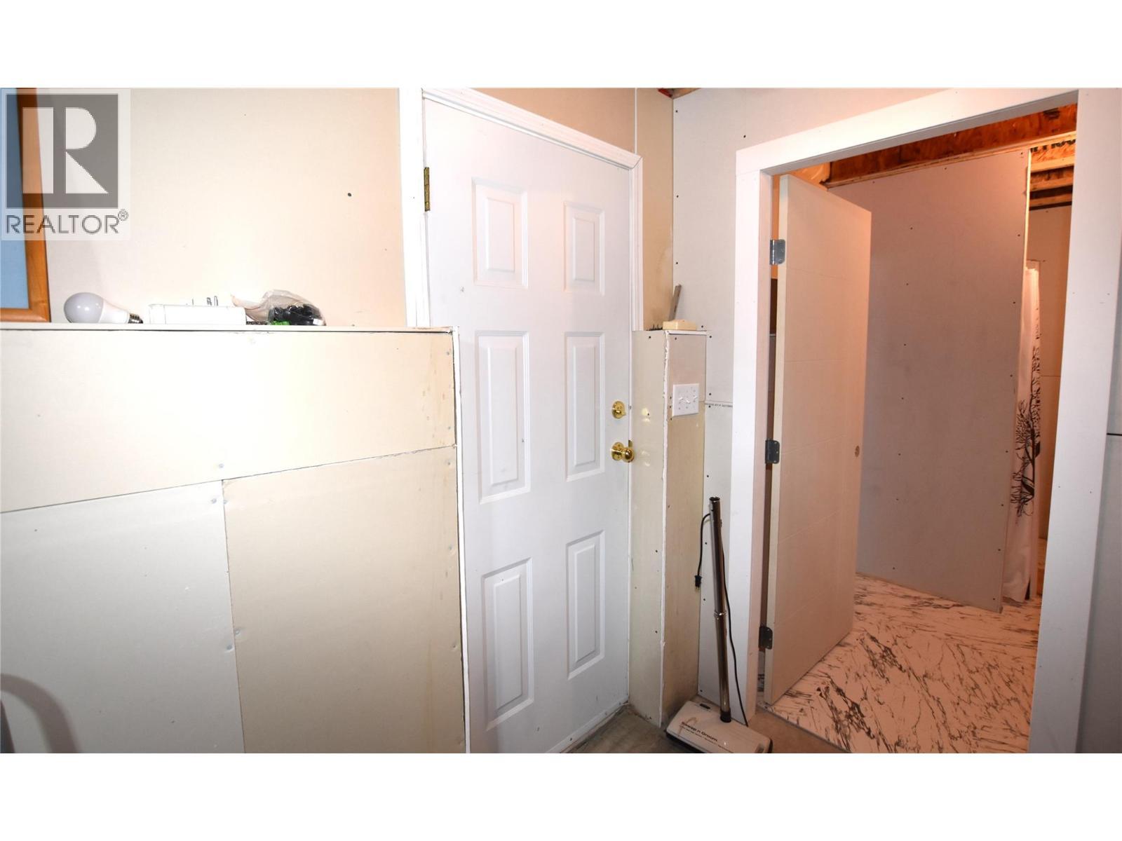 145 Falcon Avenue. Vernon, British Columbia