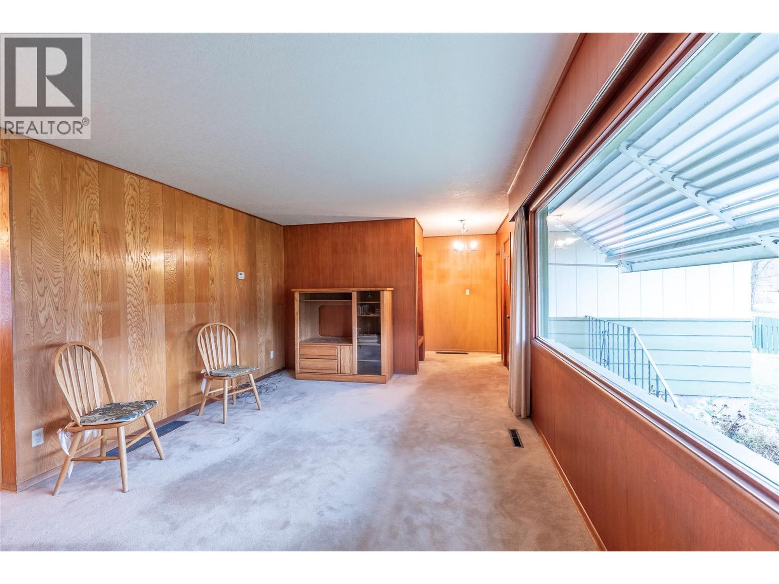 2619 Lakeshore Road. Vernon, British Columbia