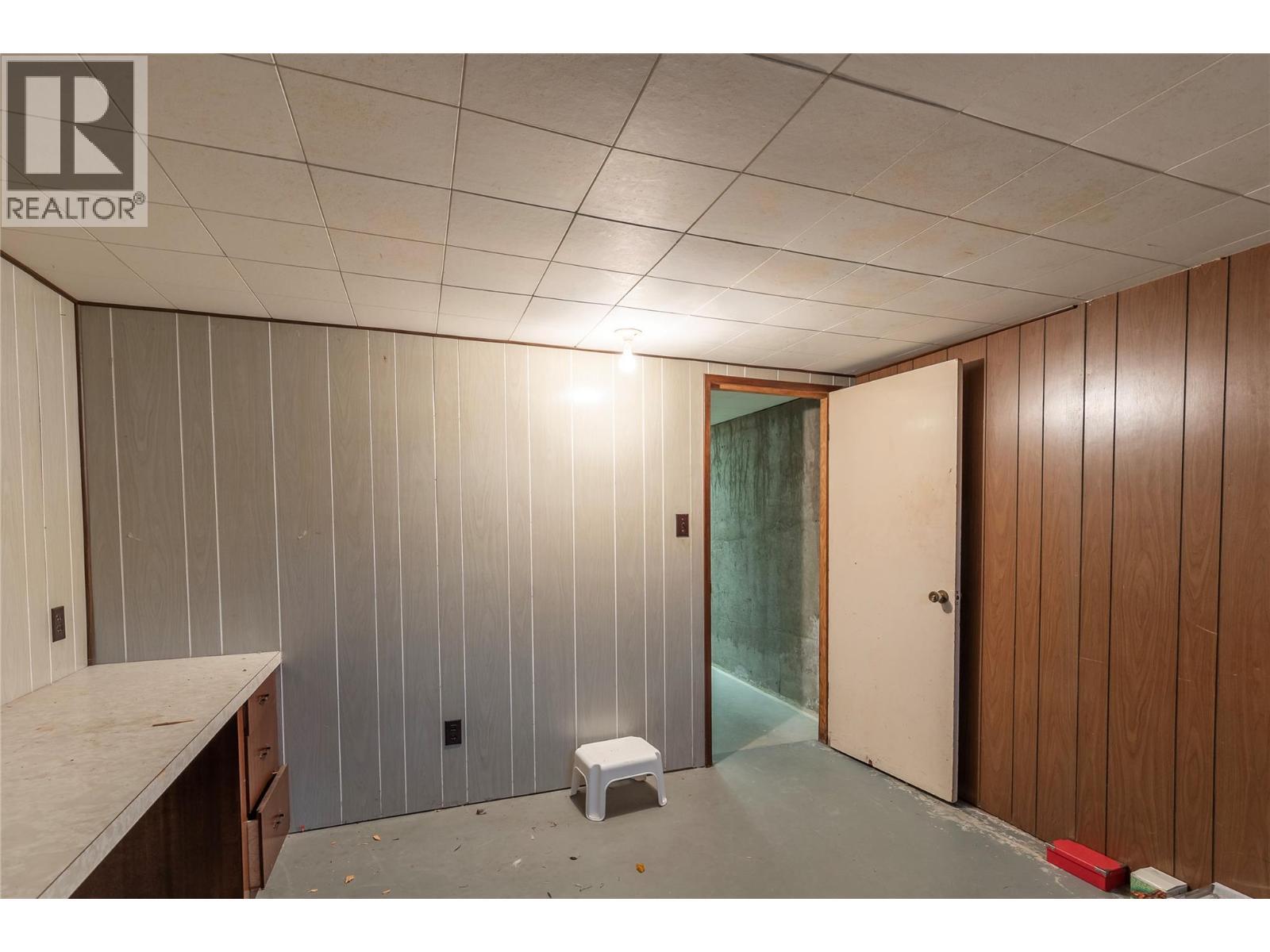 2619 Lakeshore Road. Vernon, British Columbia