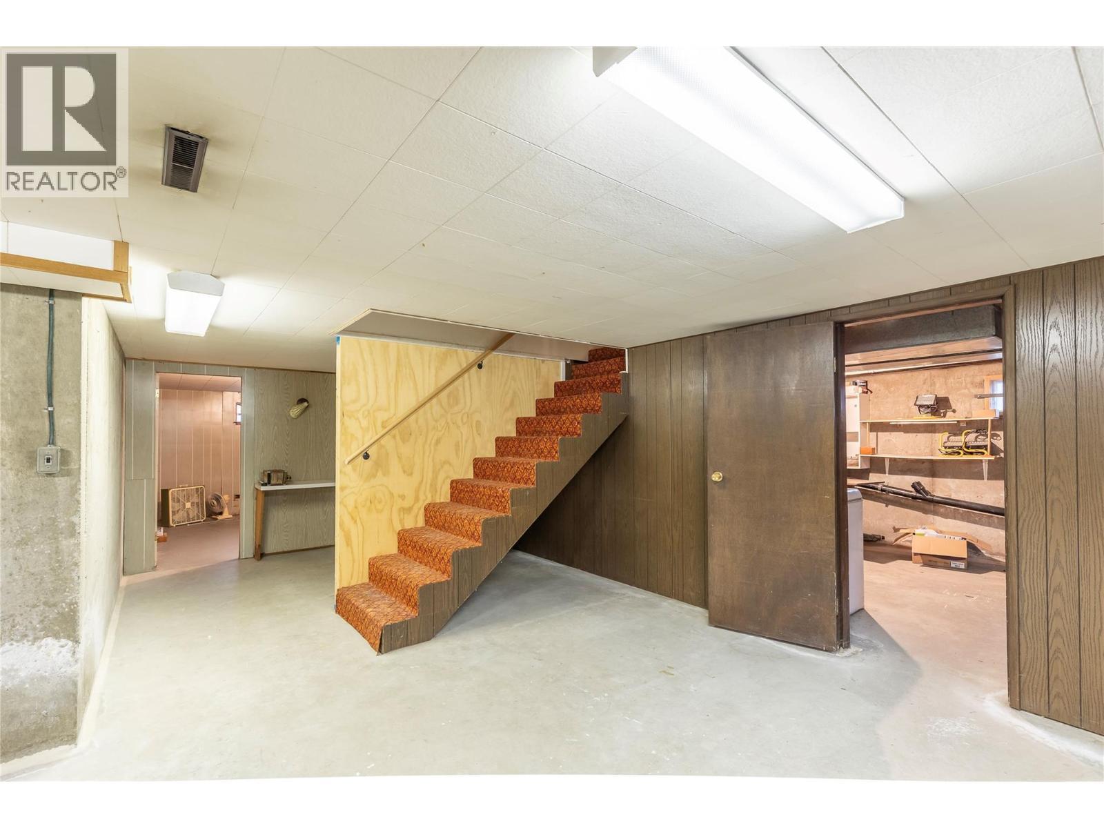 2619 Lakeshore Road. Vernon, British Columbia