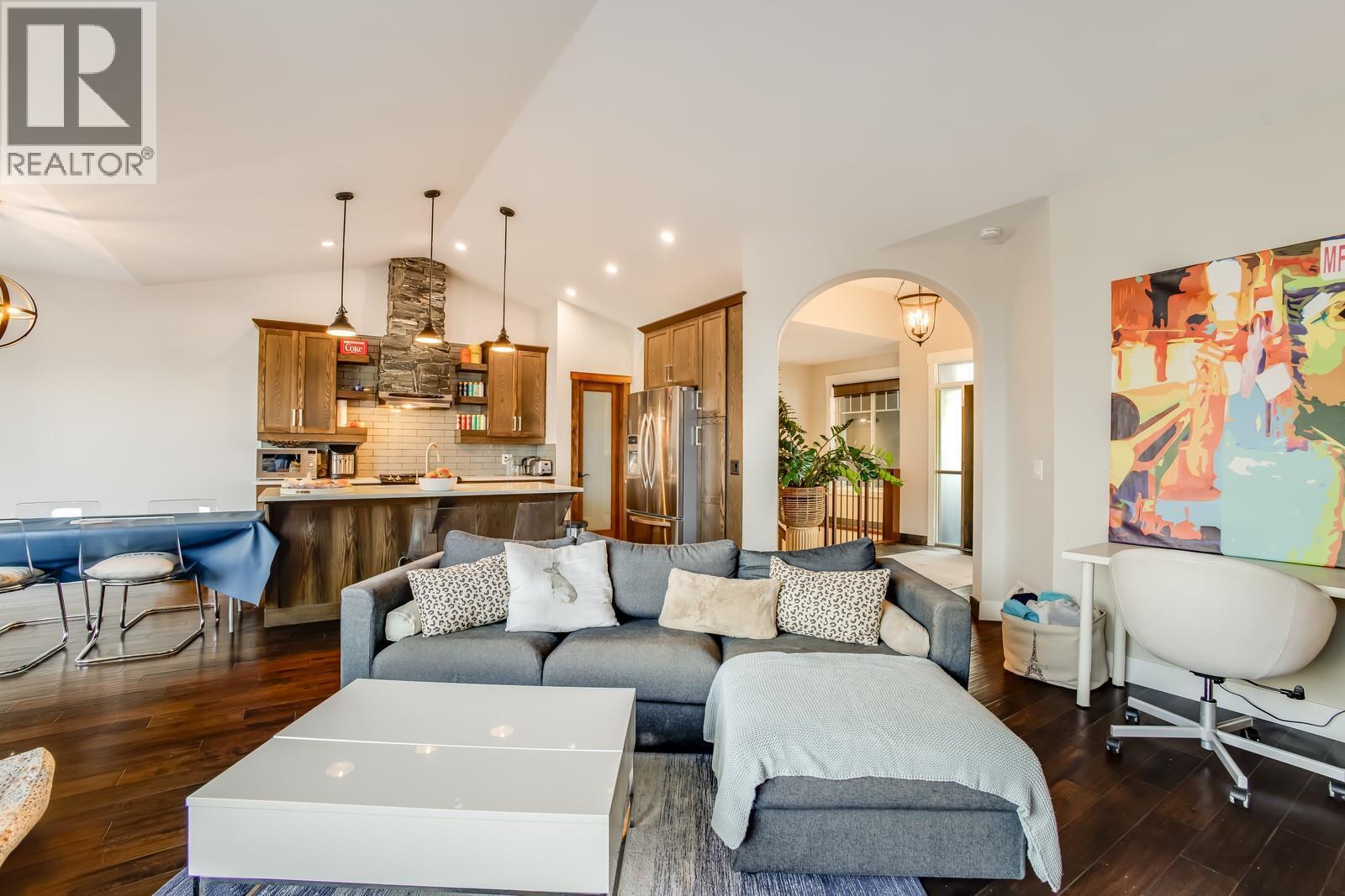 13093 Shoreline Drive. Lake Country, British Columbia