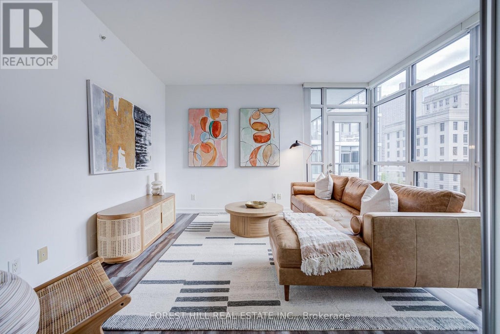 701 - 210 Simcoe Street, Toronto (kensington-Chinatown)