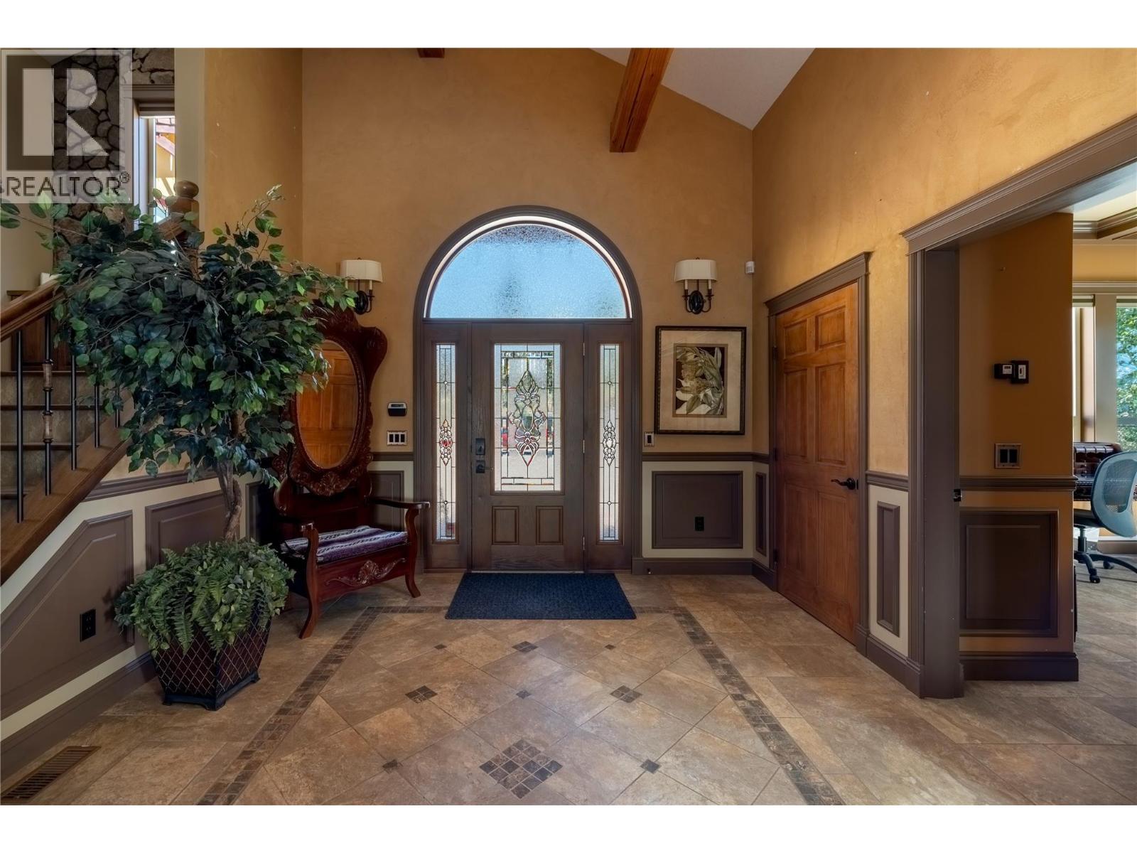 1727 Davidson Road. Lake Country, British Columbia