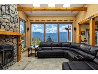 1727 Davidson Road. Lake Country, British Columbia