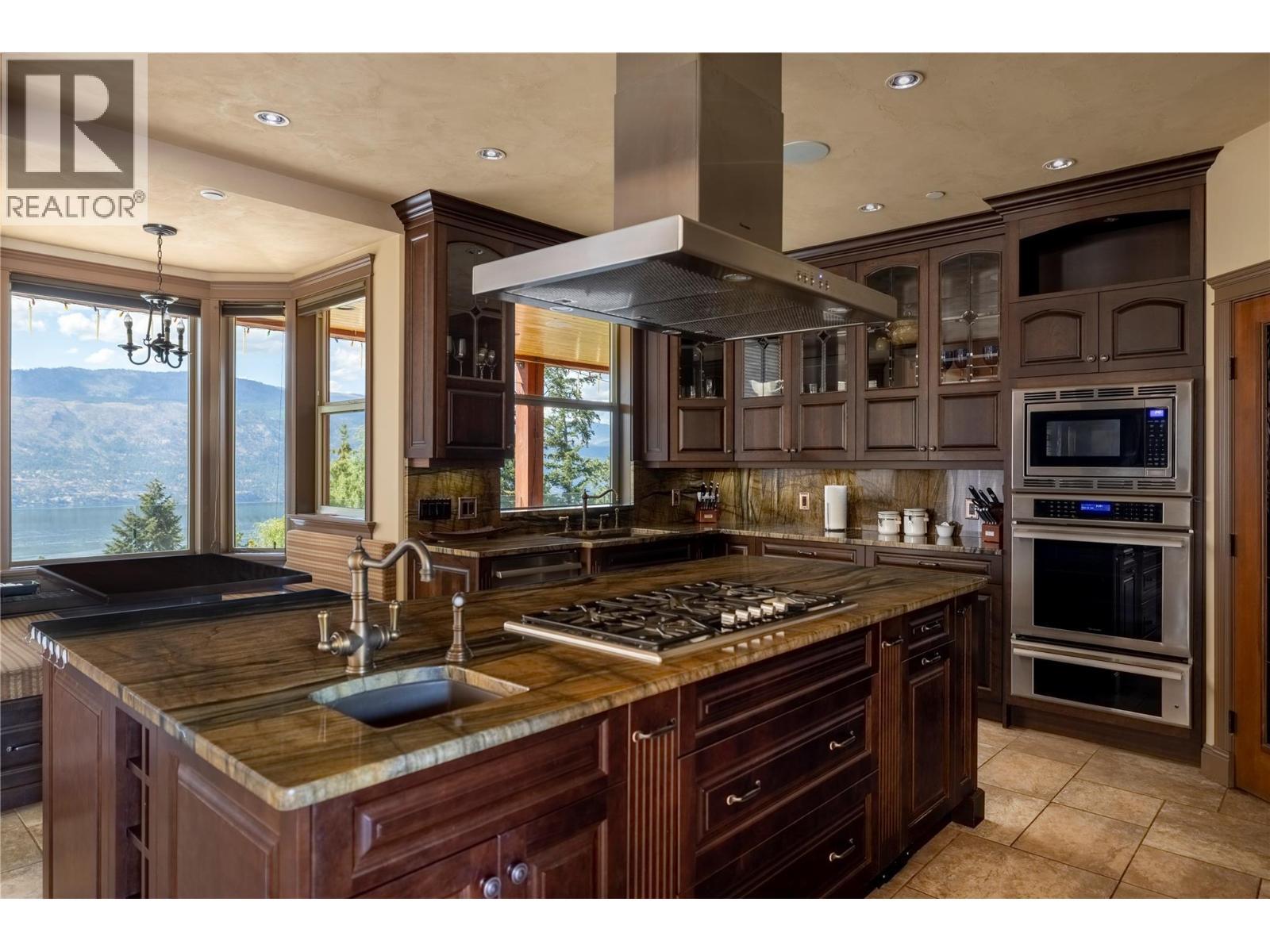 1727 Davidson Road. Lake Country, British Columbia