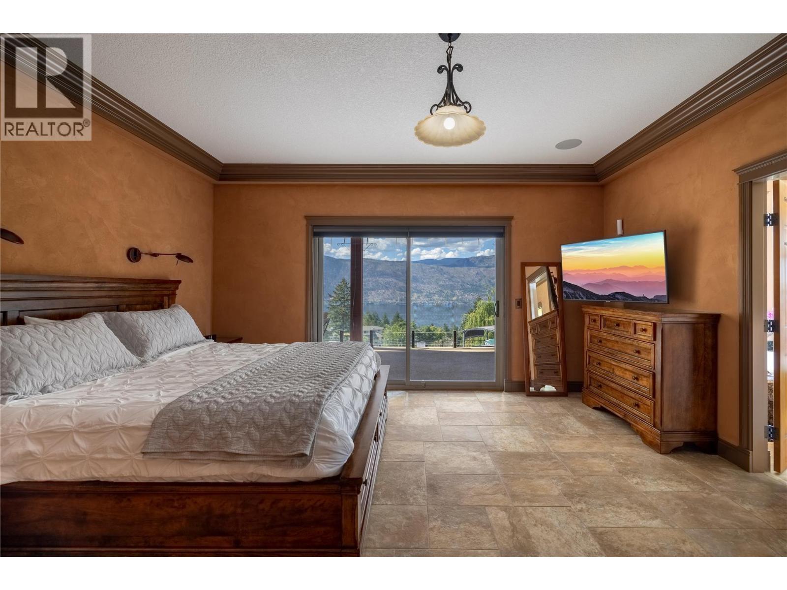 1727 Davidson Road. Lake Country, British Columbia