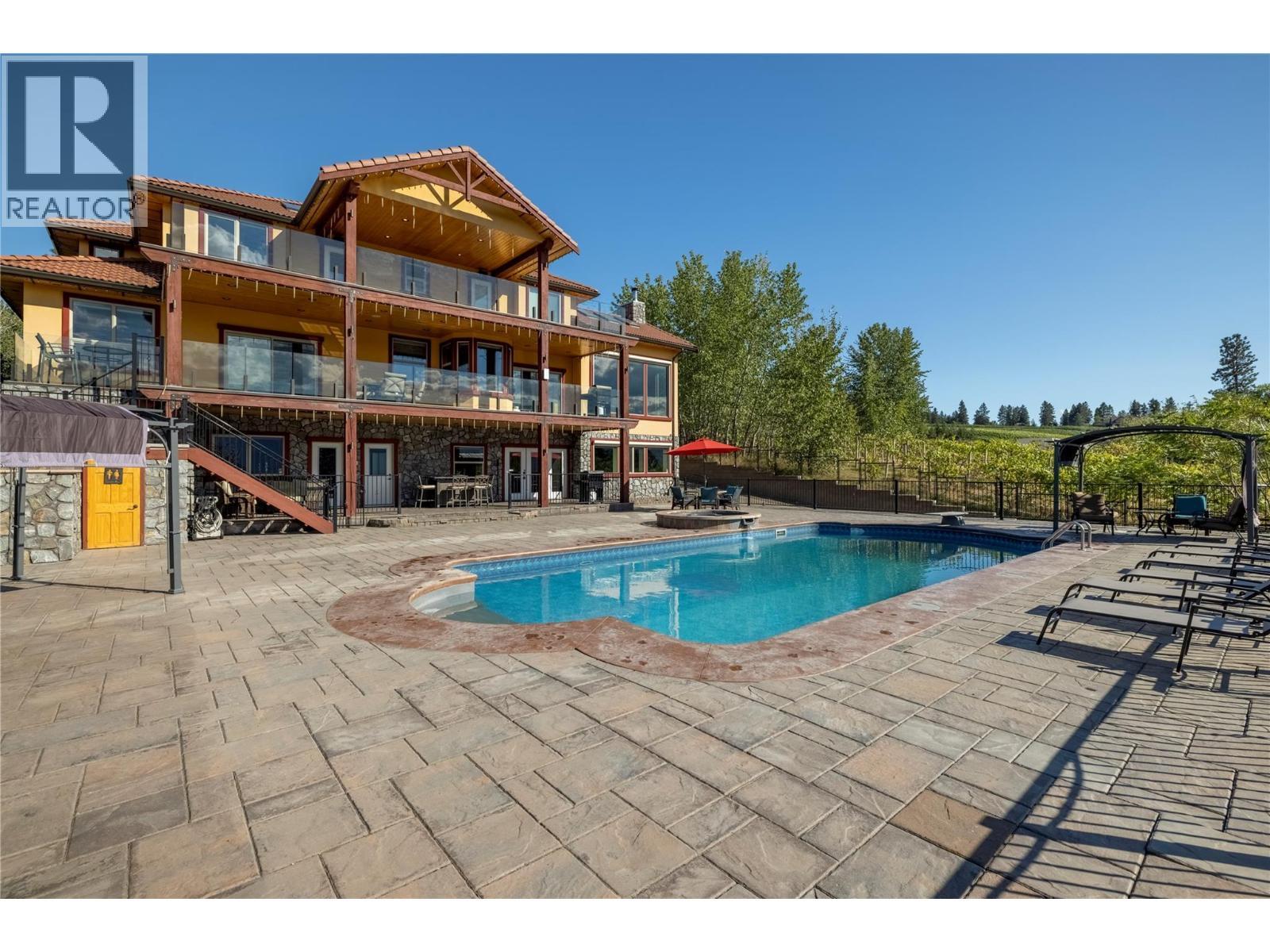 1727 Davidson Road. Lake Country, British Columbia