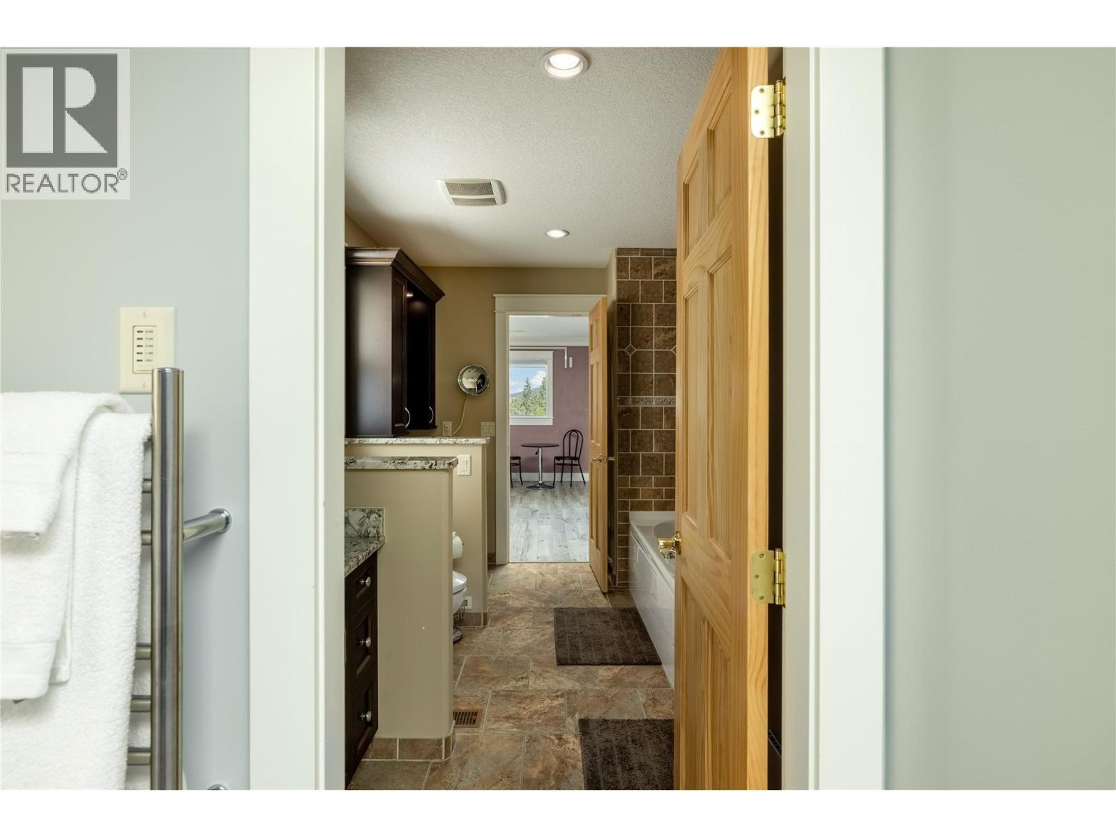 1727 Davidson Road. Lake Country, British Columbia