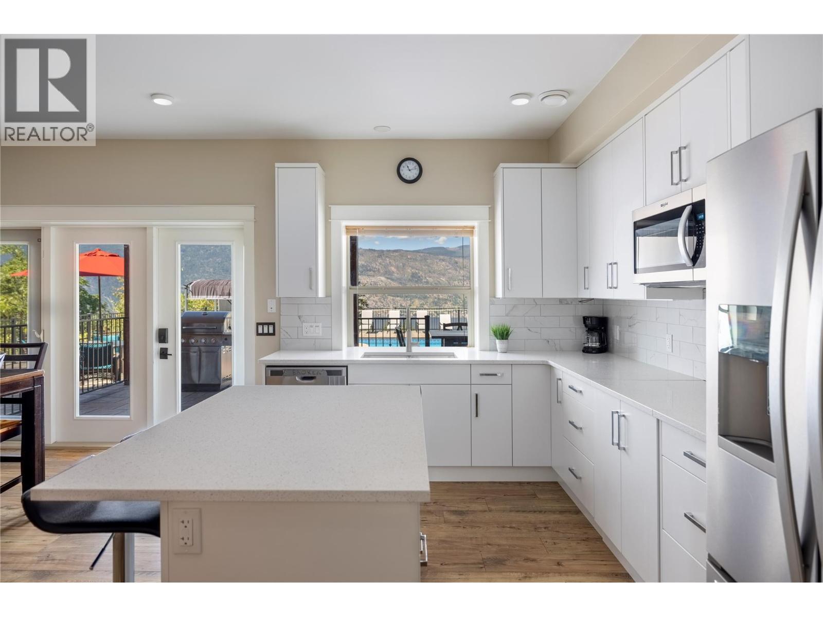 1727 Davidson Road. Lake Country, British Columbia