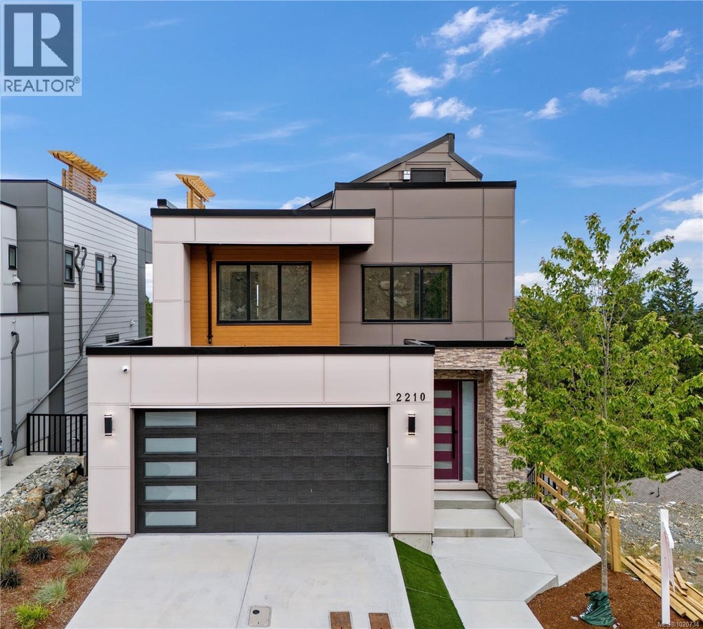 2210 Archer Gate, Langford