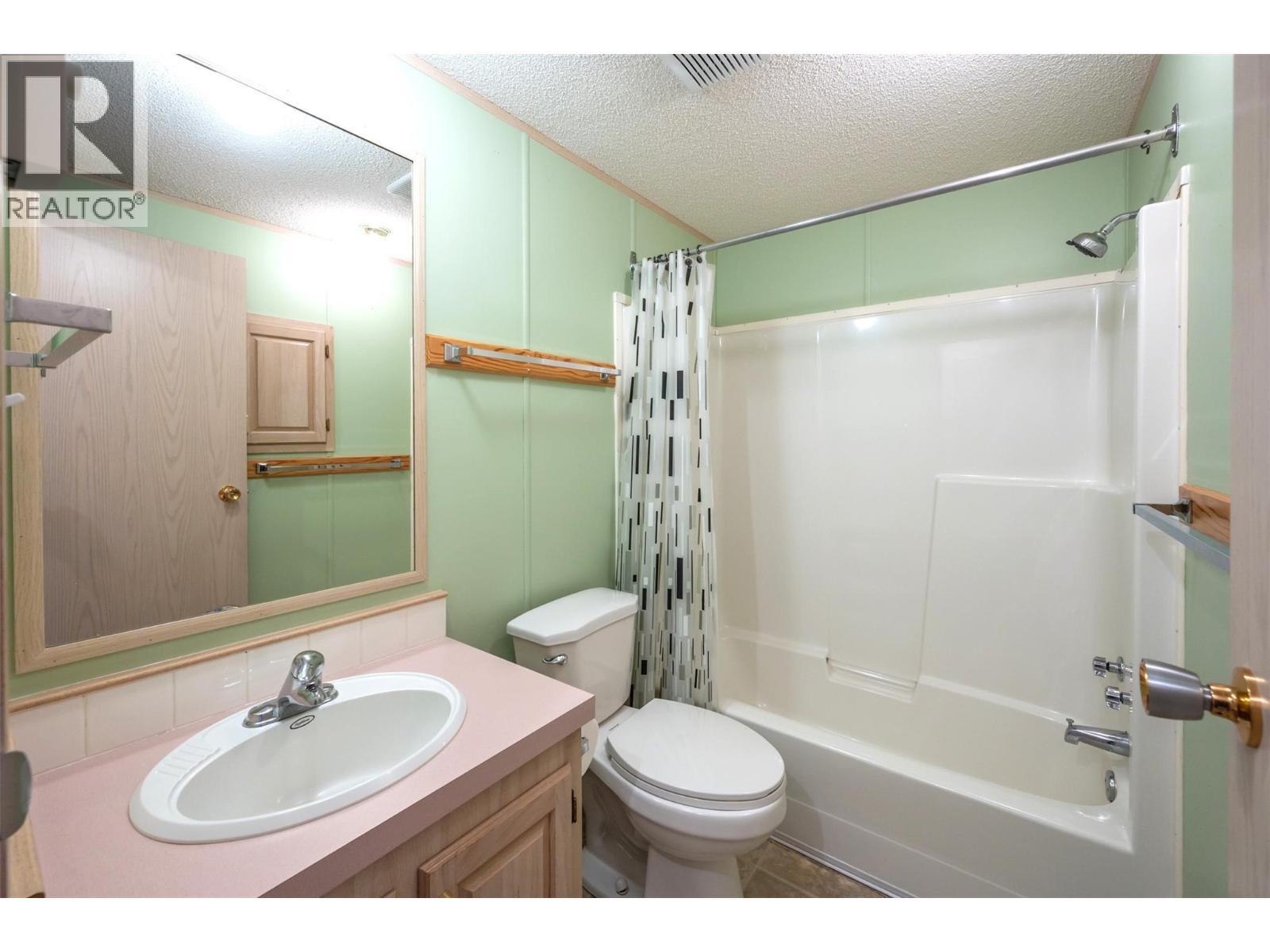 6778 Tucelnuit Drive Unit# 39. Oliver, British Columbia