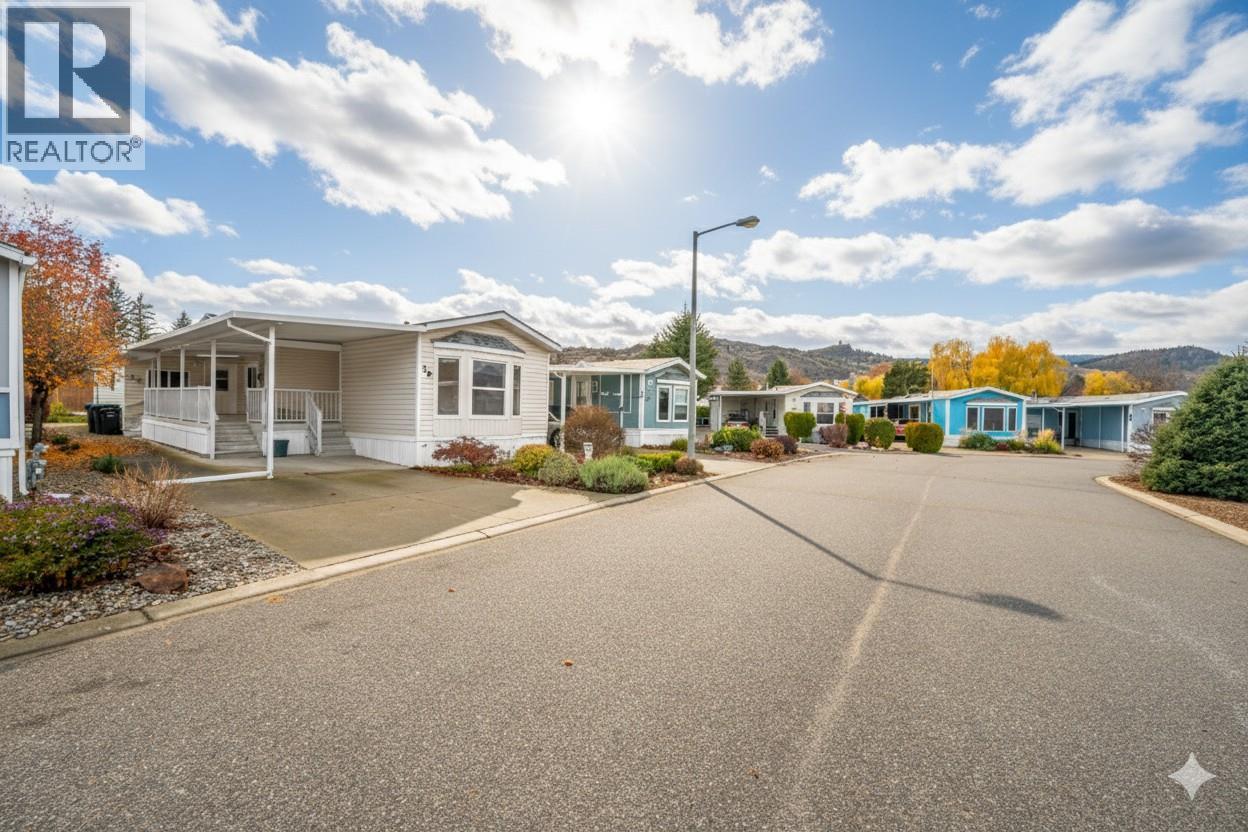 6778 Tucelnuit Drive Unit# 39. Oliver, British Columbia