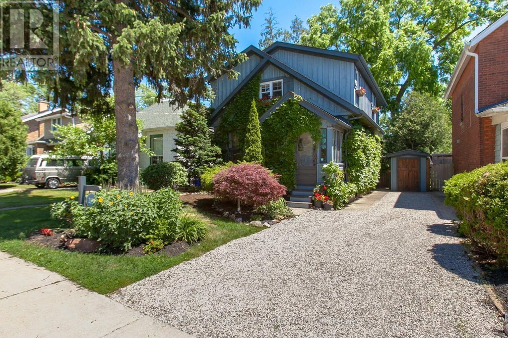 2154 Caroline Street, Burlington (brant)