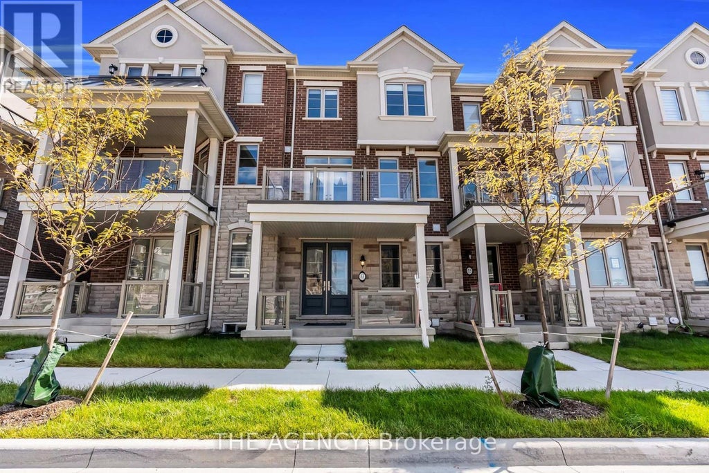 33 Bruce Boyd Drive, Markham (cornell)