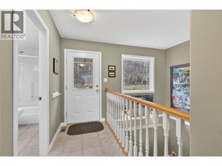 2940 Birch Lane. Blind Bay, British Columbia