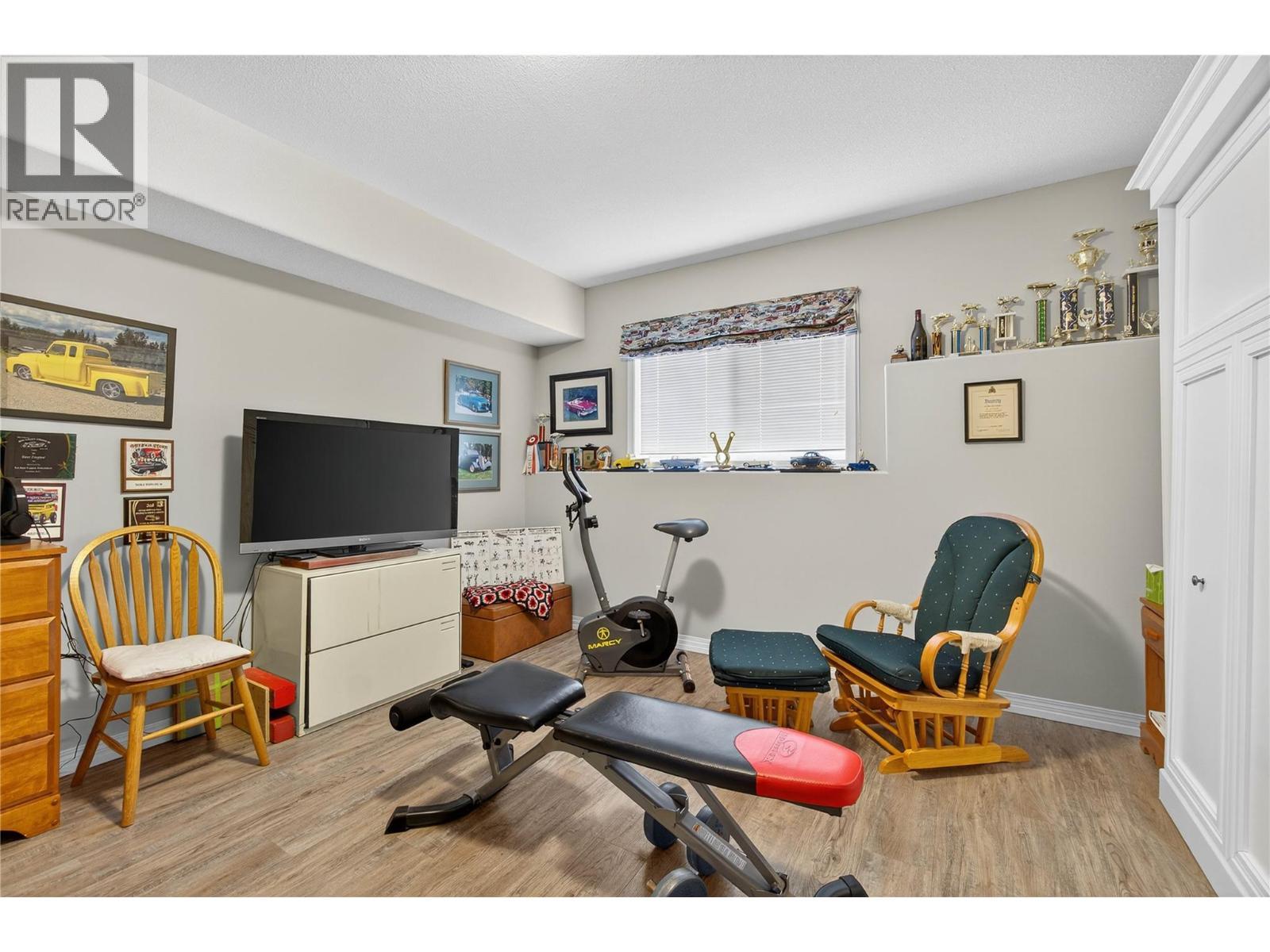 2940 Birch Lane. Blind Bay, British Columbia