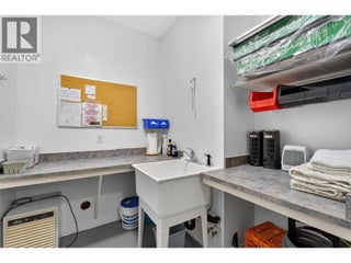 2940 Birch Lane. Blind Bay, British Columbia