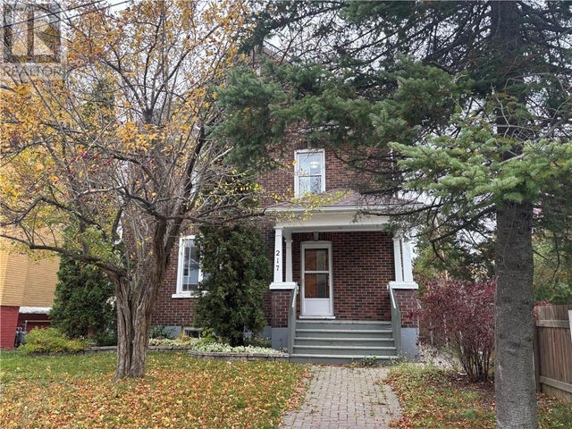 217 Lansdowne, Sudbury