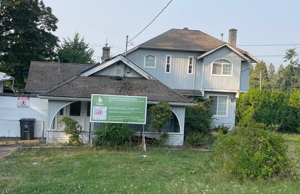 12129 100 Avenue, Surrey