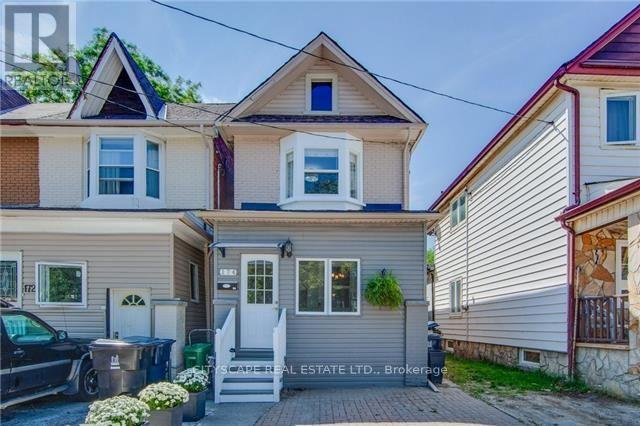 174 Coxwell Avenue, Toronto (greenwood-Coxwell)
