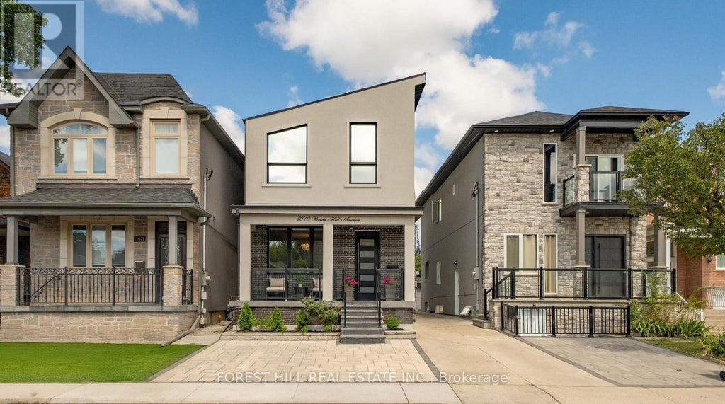 1070 Briar Hill Avenue, Toronto (briar Hill-Belgravia)
