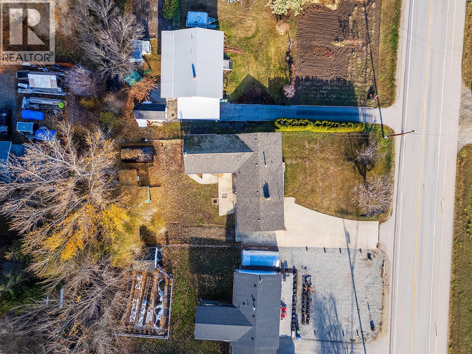 11152 Bottom Wood Lake Road. Lake Country, British Columbia