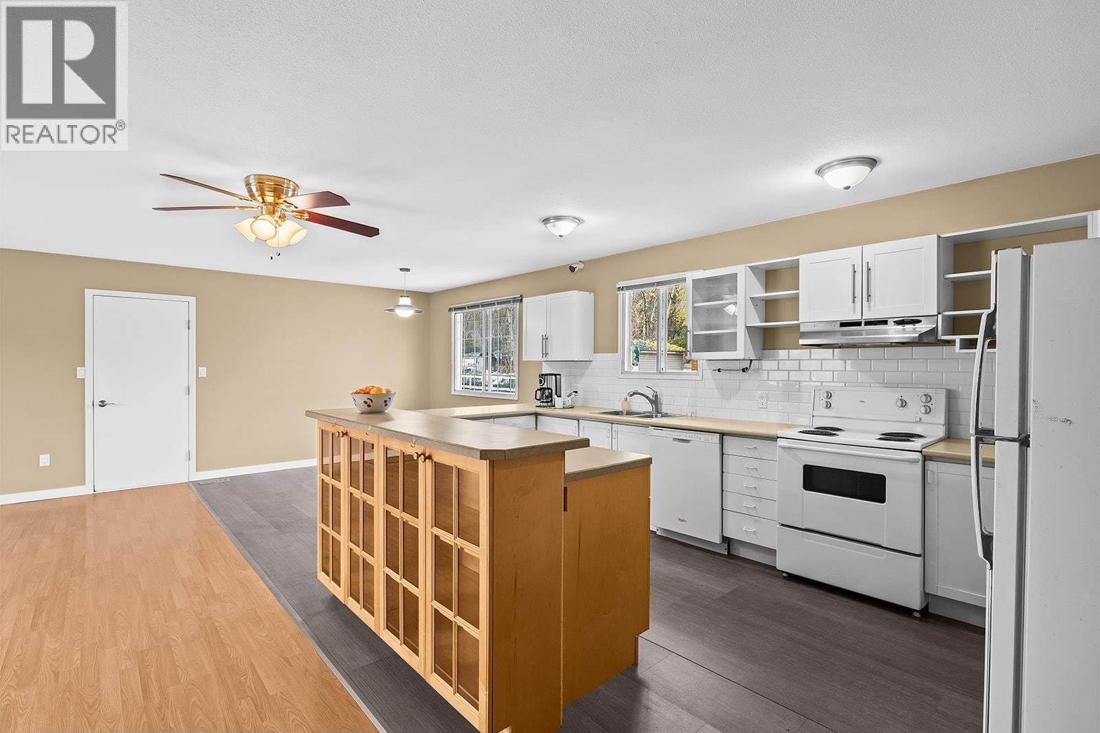 11152 Bottom Wood Lake Road. Lake Country, British Columbia