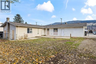 11152 Bottom Wood Lake Road. Lake Country, British Columbia