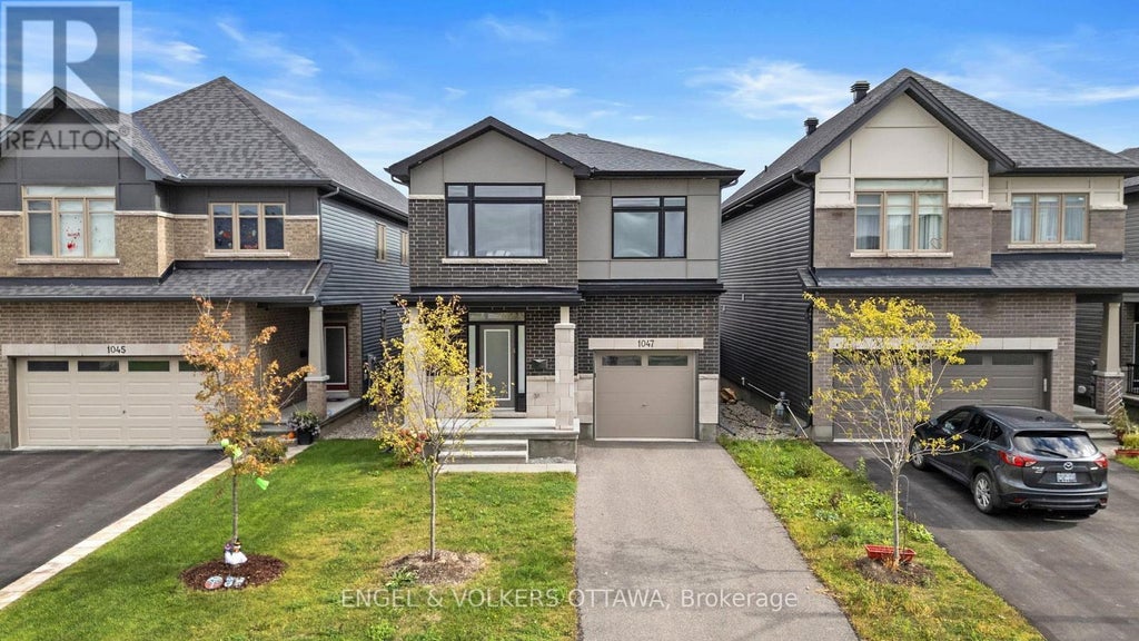 1047 Hydrangea Avenue, Ottawa