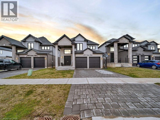 3374 Oriole Drive, London