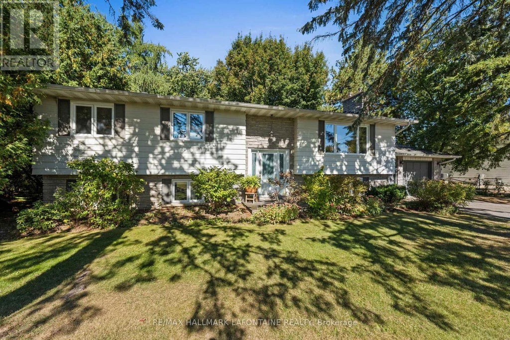 6941 Sunset Boulevard, Ottawa