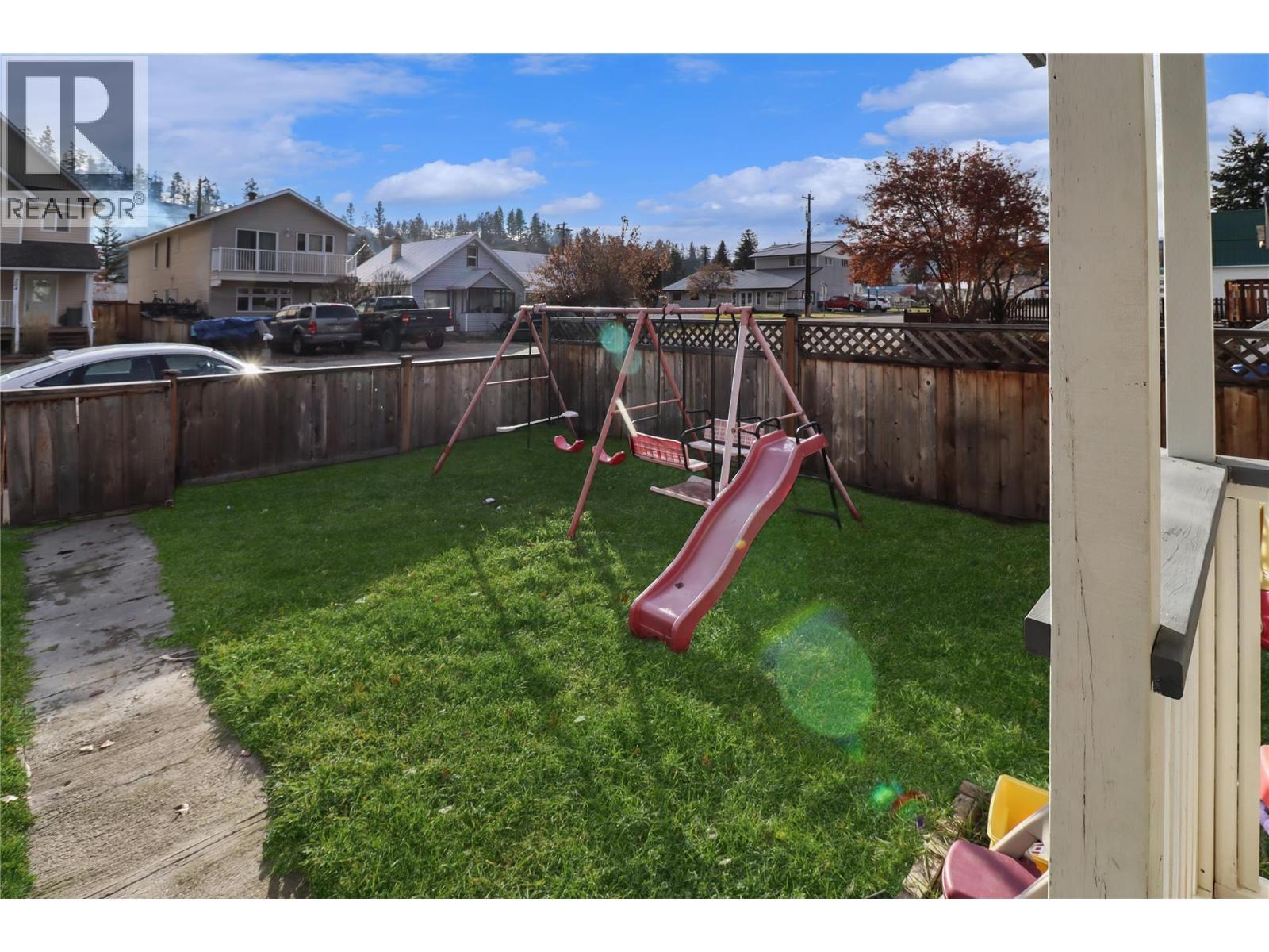 207 Angela Avenue. Princeton, British Columbia